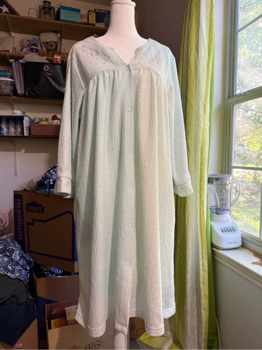 Light Mint Long Button-Front Women’s Sleep Gown with Embroidered Yoke